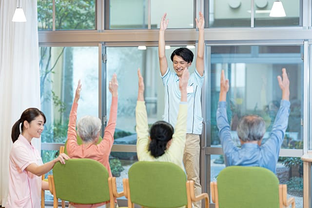 レクリエーション介護士の資格取得と仕事内容