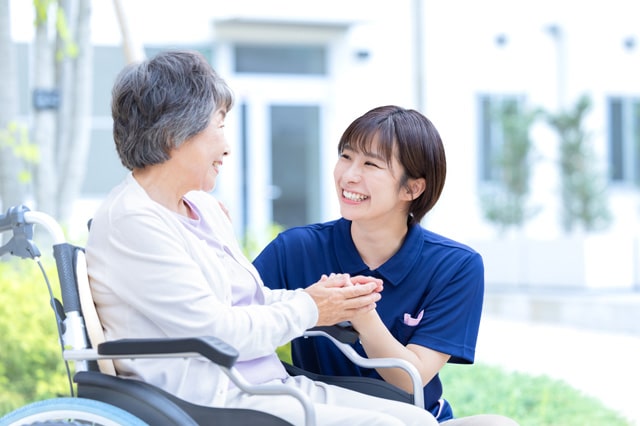 介護士に必要な“プロフェッショナル”としての姿勢と実践力