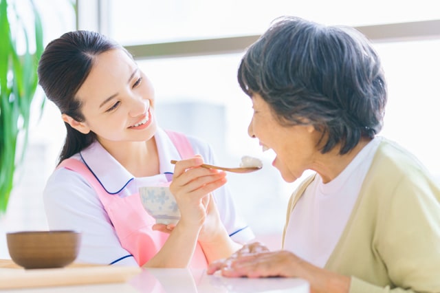 介護士になるために知っておきたい働き方の選択肢と実際の姿