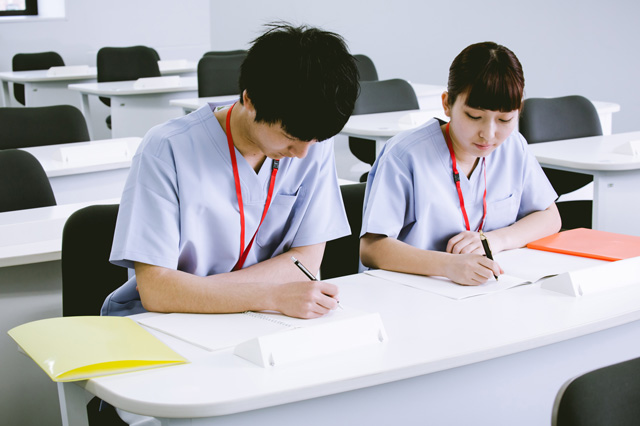 介護現場での事故報告書の書き方